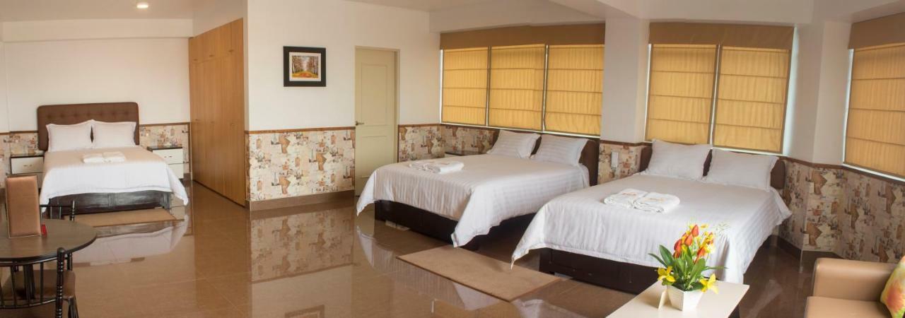 Hotel Costa Riviera Mala Exterior photo
